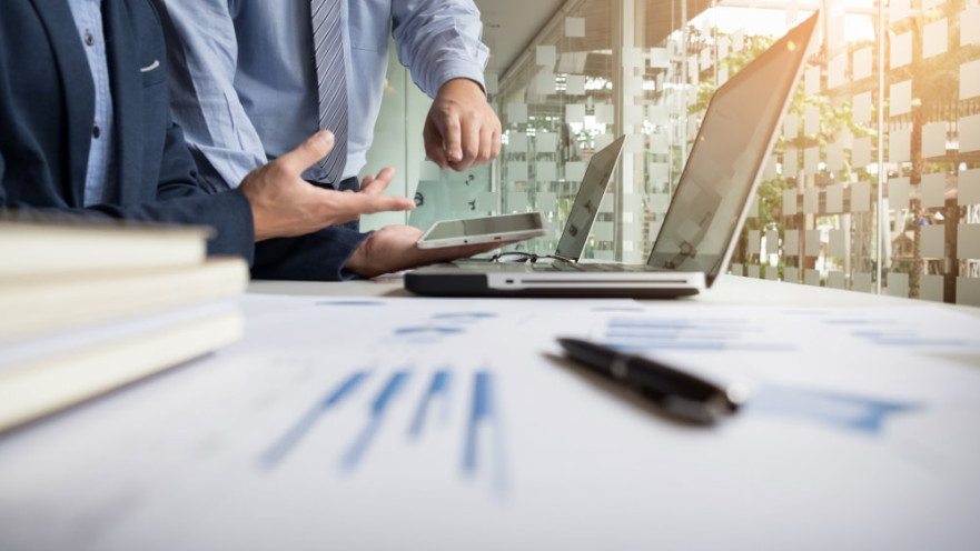 המדריך לבחירת יועץ עסקי מומלץ 