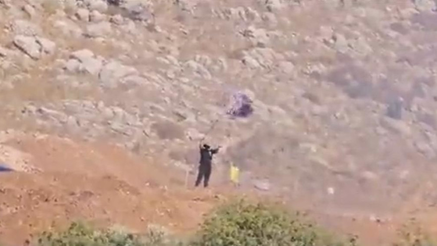 פעיל חיזבאללה בגדר הגבול