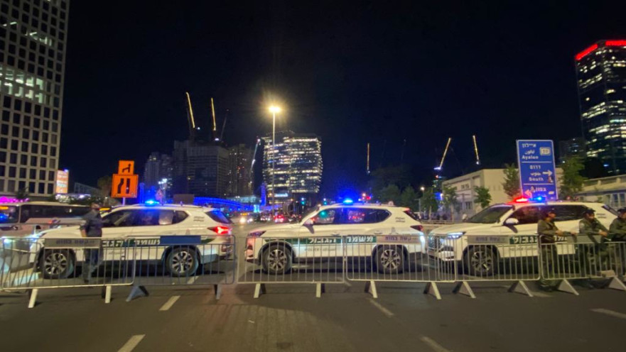 איילון נחסם לתנועה, ניידות משטרה, חסימת כביש