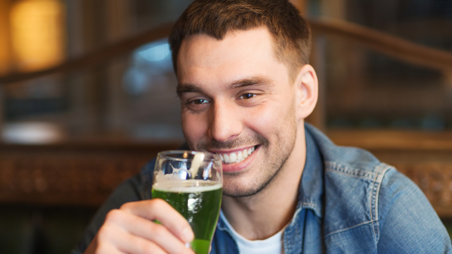 אדם שותה, אילוסטרציה