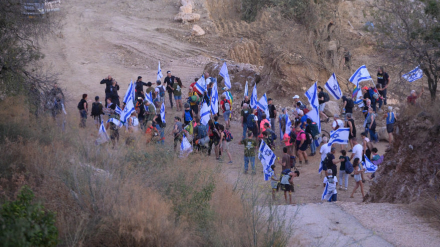 המאחה נגד ראש הממשלה בנווה אטי"ב
