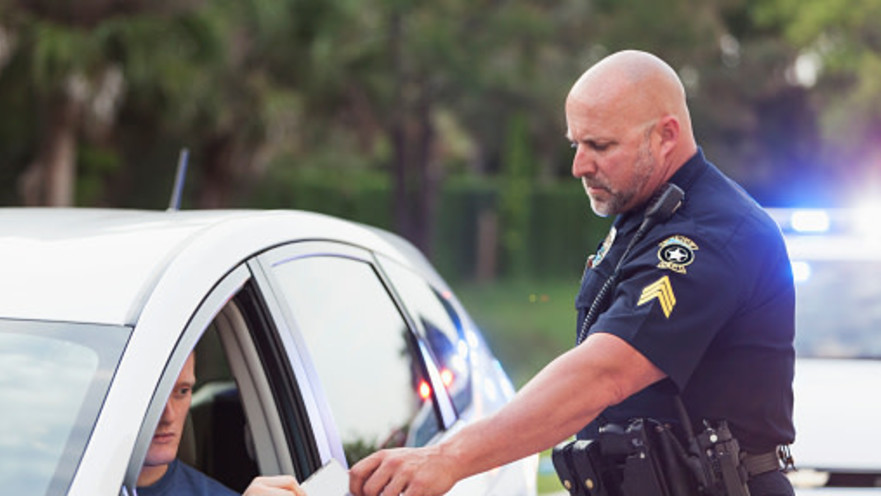 איך מתמודדים עם עבירות תעבורה?