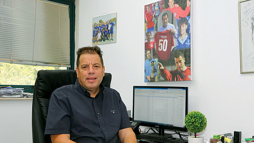 חזנוולד. “אין תחליף למכתש”