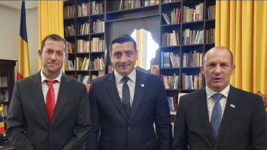 ראש מועצת שומרון יוסי דגן עם ג'ורג סמיון, אחד המועמדים הבולטים לנשיאות ברומניה, ושגריר ישראל ברומניה