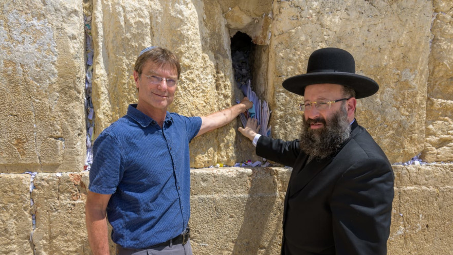 דוד לרון, הרב שמואל רבינוביץ'