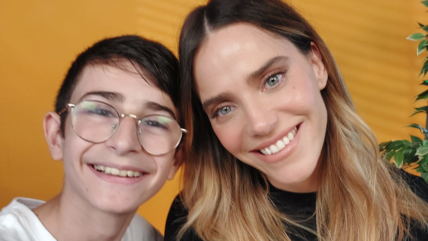 אריאל פלאח יחד עם רותם סלע, במסגרת פעילות העמותה 