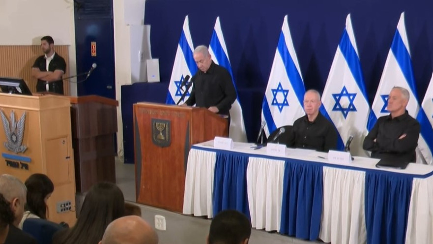 בנימין נתניהו, יואב גלנט ובני גנץ במסיבת עיתונאים