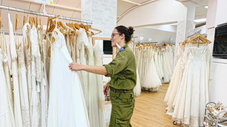  בוטיק שמלות הכלה שכל הכנסותיו מוקדשות לנשים נפגעות אלימות