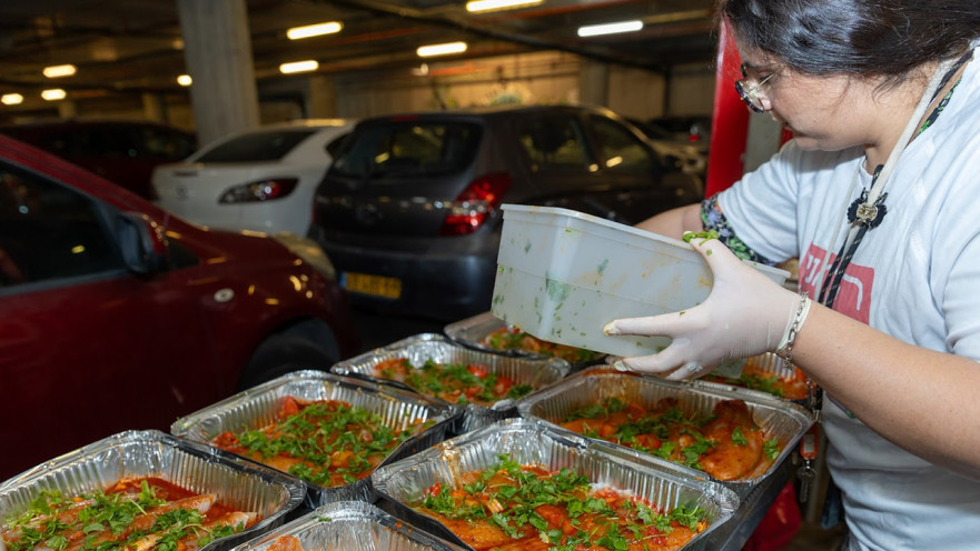 "קשישי" – הילדים שמבשלים (לא רק) לקשישים בירושלים"קשישי" – הילדים שמבשלים (לא רק) לקשישים בירושלים