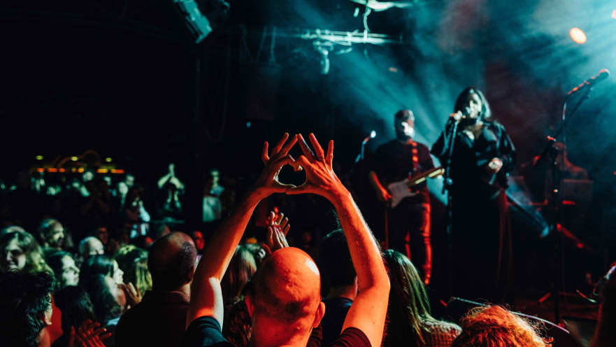 הופעה במועדון הבארבי