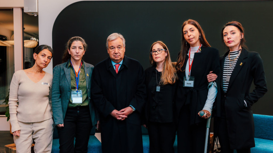 מזכ"ל האו"ם עם נילי מרגלית, מורן סטלה ינאי החטופות ששוחררו ועם נועם פרי שאביה חטוף