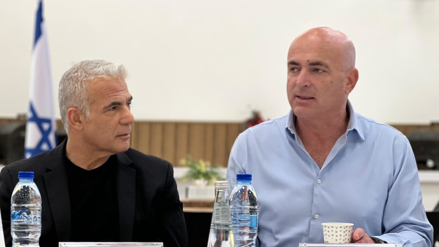 משה דוידוביץ', יאיר לפיד