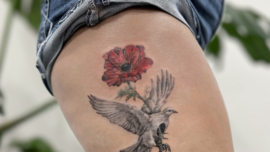 יונה על תיל. סטודיו DARI.INKS ברמת גן