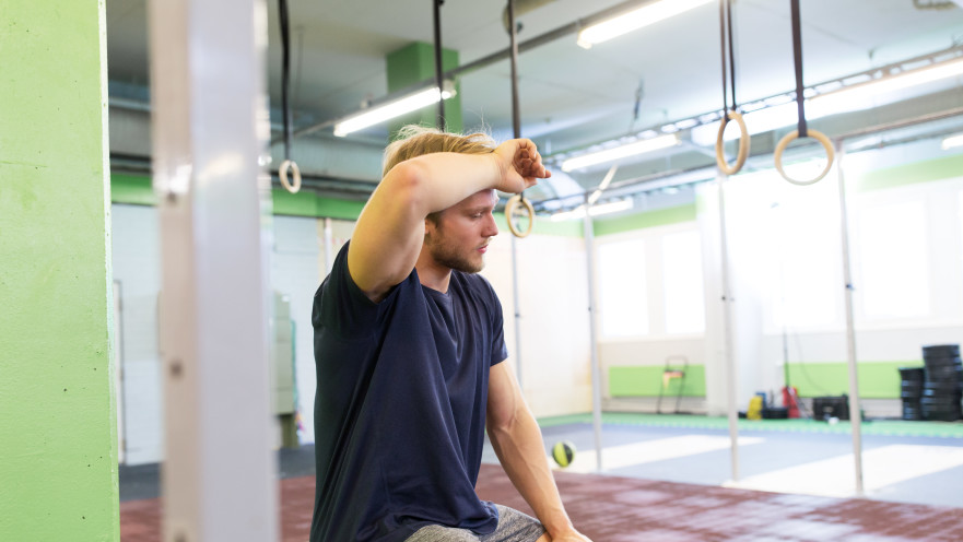 ריח הזיעה לא יוצא מהבגדים?