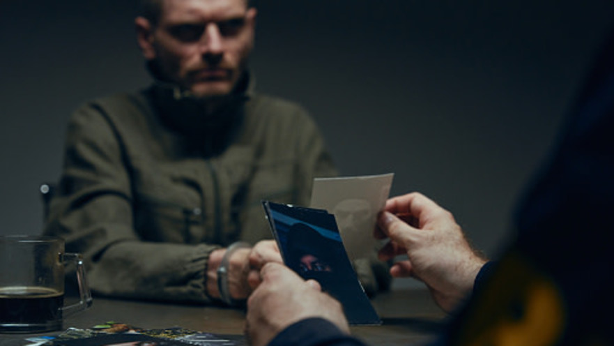 סודות מחדר חקירות