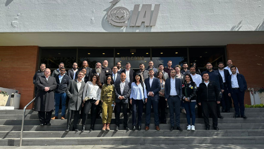 ביקור בתעשייה האווירית