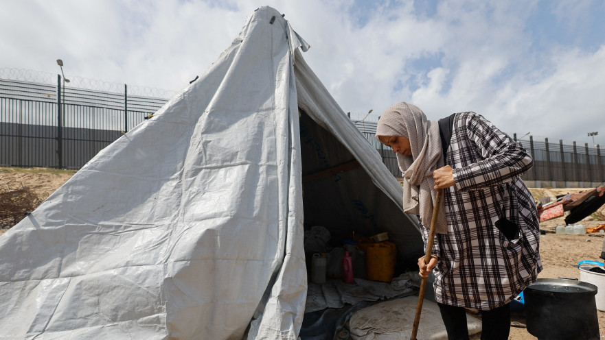 עזתים בעיר האוהלים ברפיח
