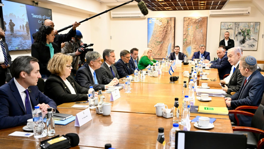 אנתוני בלינקן בקבינט המלחמה