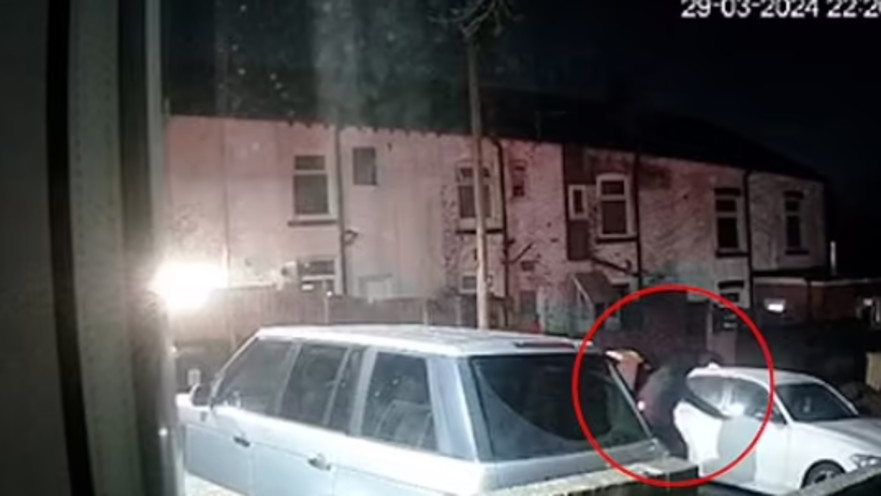 ניסה לגנוב את הרכב אך חיכתה לו הפתעה