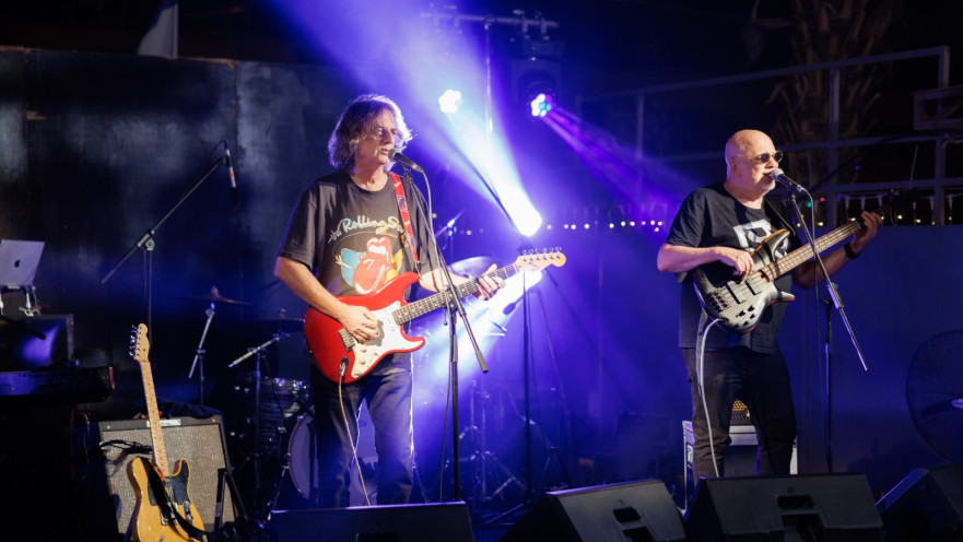 להקת הסיקסטיז