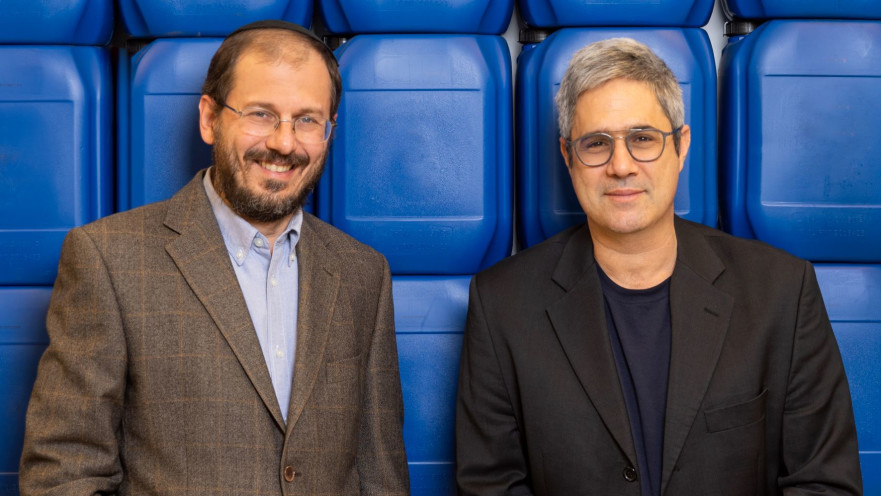 ראשי Nemo Nanomaterials אלכסנדר זיניגרד ויונתן אנטבי