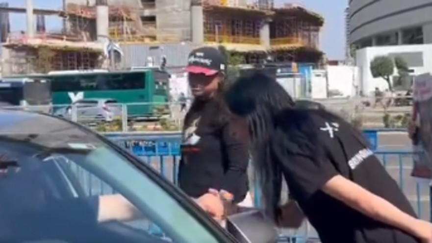 טופז לוק ועינב צנגאוקר אמו של החטוף בעזה