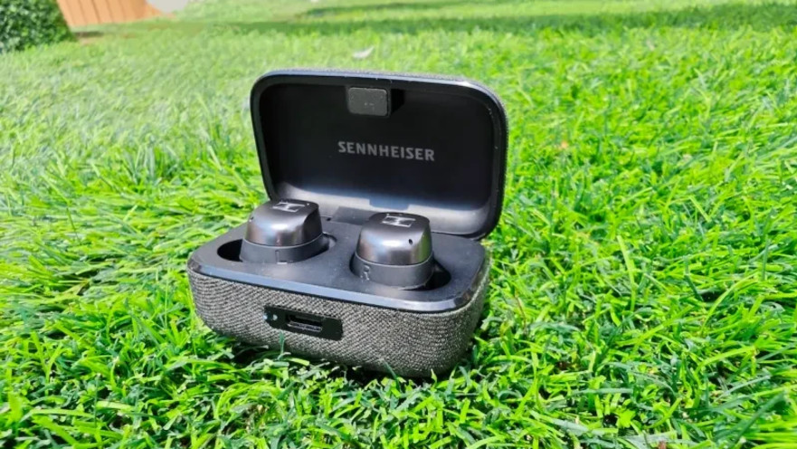 Momentum True Wireless 4