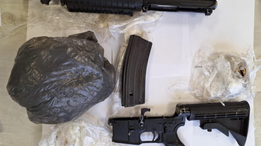 M-16 מוסלק בתוך מסלעה