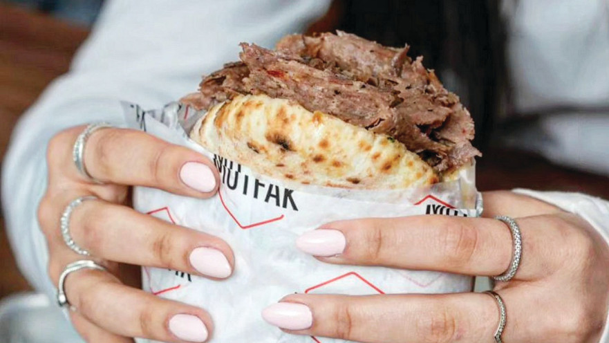 דונר בפיתה מוטפאק