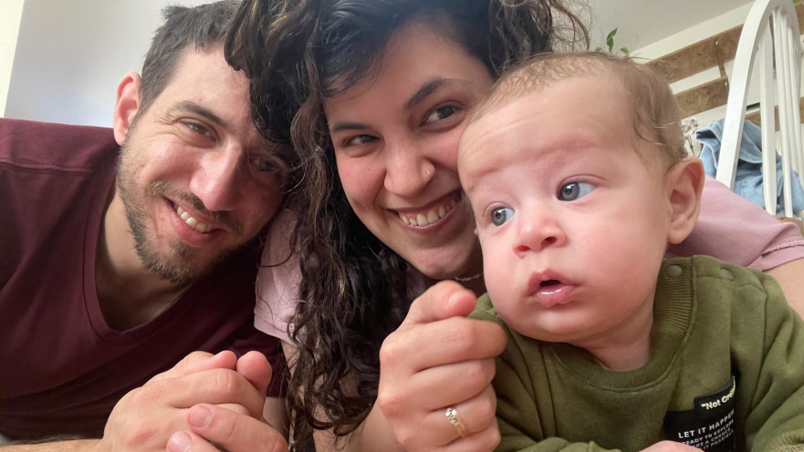 סרן איתן קופלוביץ ז"ל, עם אשתו יעל ובנו בועז