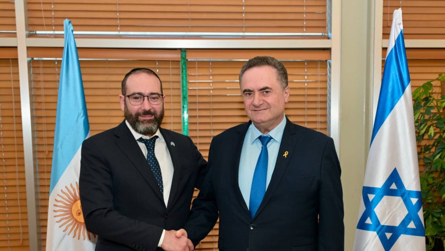 ישראל כ"ץ, שמעון אקסל ואחניש