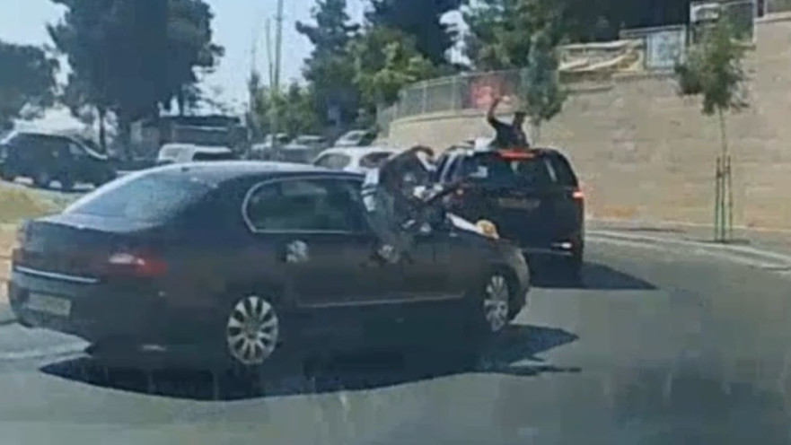 הנשק המונף בירושלים