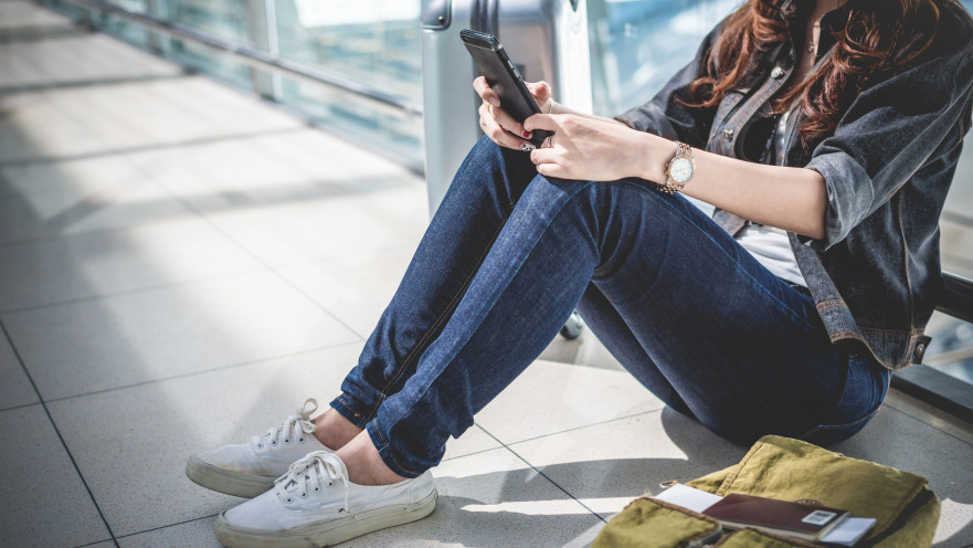 טסה למדינה אחרת לפגוש את הדייט וזה לא נגמר טוב