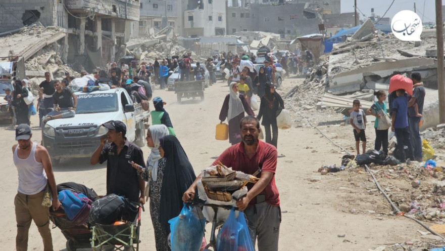 עזתים עוזבים את מזרח חאן יונס 