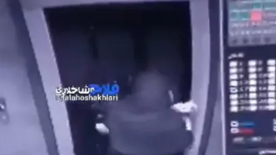 חשבה שהיא נכנסת למעלית ונפלה לפיר