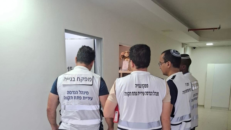 האגף לפיקוח על הבנייה בעת מימוש צווי כניסה שיפוטיים