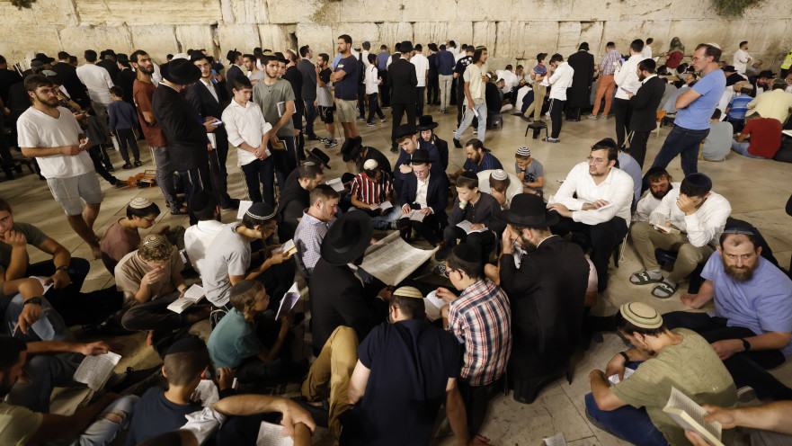 תשעה באב בכותל המערבי