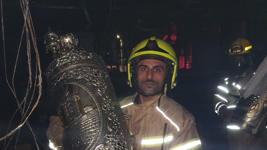 שריפה בבית כנסת בצפת, לוחמי האש חילצו ספרי תורה