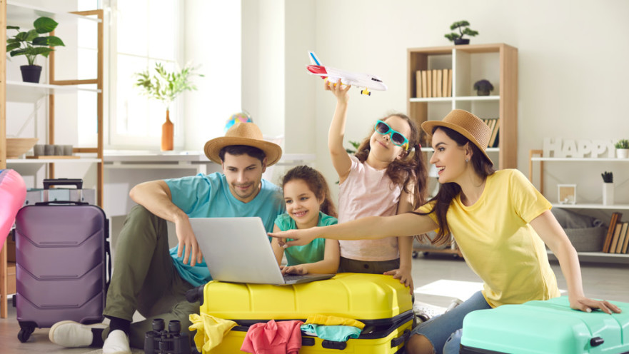 מתכננים לטוס לחו"ל? 5 עובדות שאתם חייבים להכיר על הביטוח