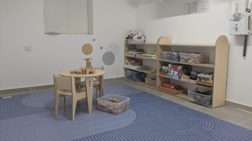 מכינים את הגנים. חצרים