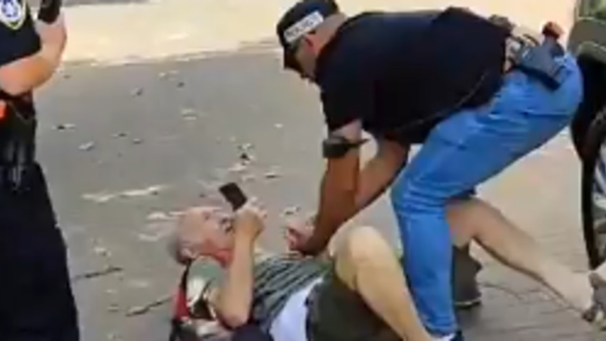 עימותים מול בית השר יואב קיש