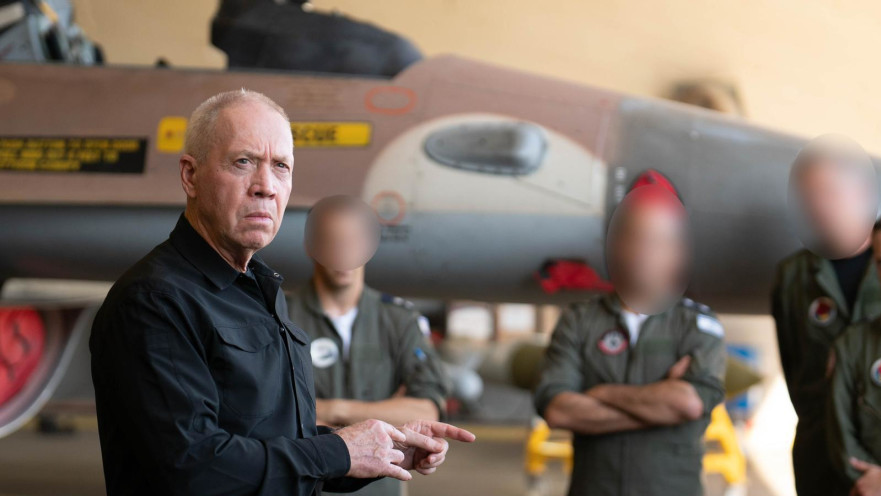 שר הביטחון גלנט בבסיס חיל האוויר