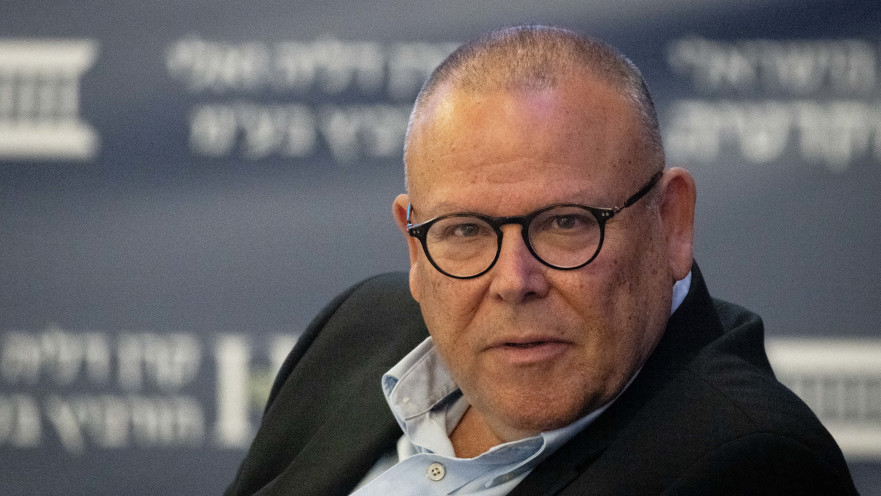 ארנון בר דוד