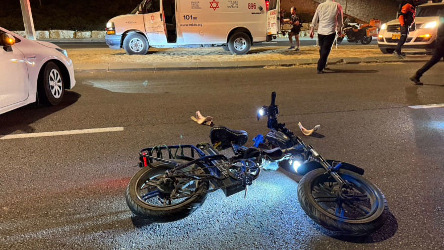 תאונת דרכים עם אופניים חשמליים