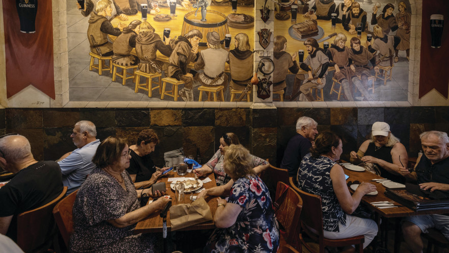 מעיין הבירה חרבות ברזל