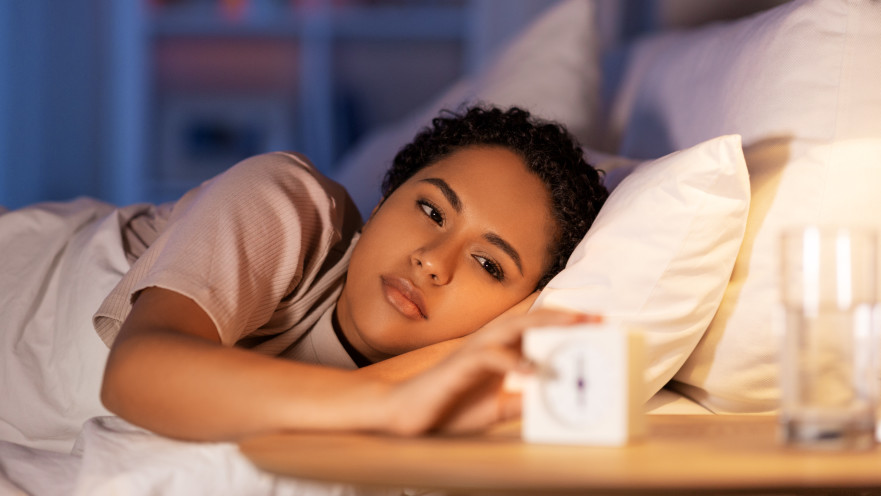 שינה באור יכולה להזיק לבריאותנו