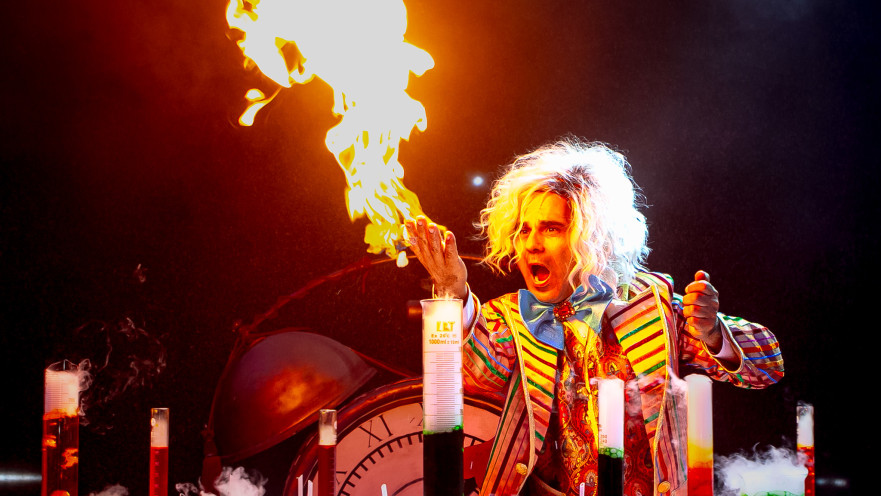 קרקס על הזמן