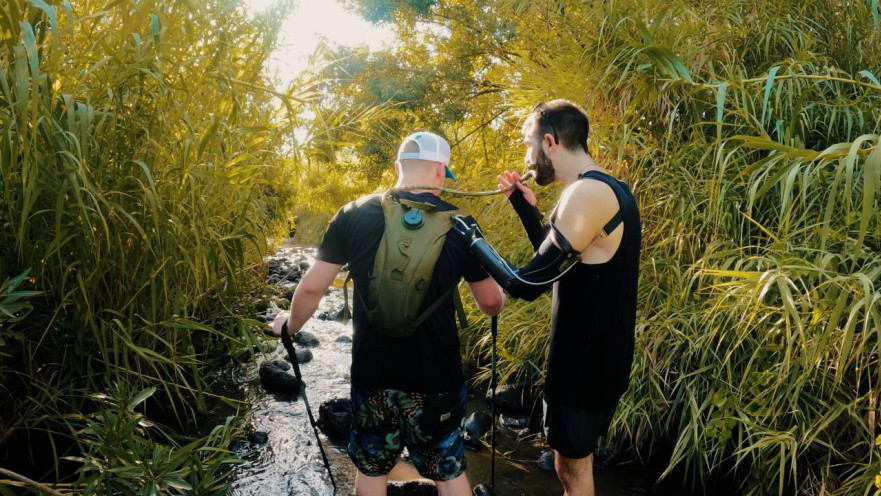 לטם בריטריט עם אחים לחיים