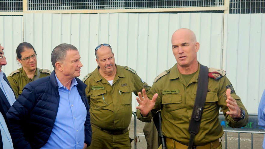 ח"כ יולי אדלשטיין ואלוף פיקוד הצפון אורי גורדין