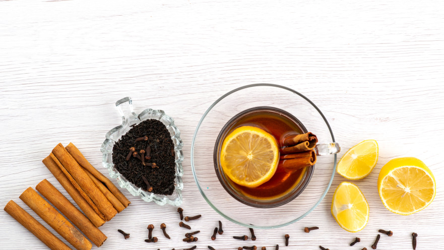 תה ציפורן ולימון, אפשר גם להוסיף קינמון